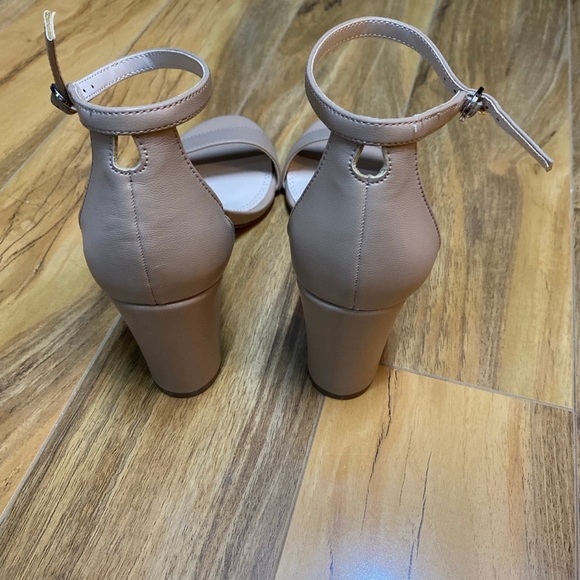 NWT Nude Heels - Picture 3 of 5